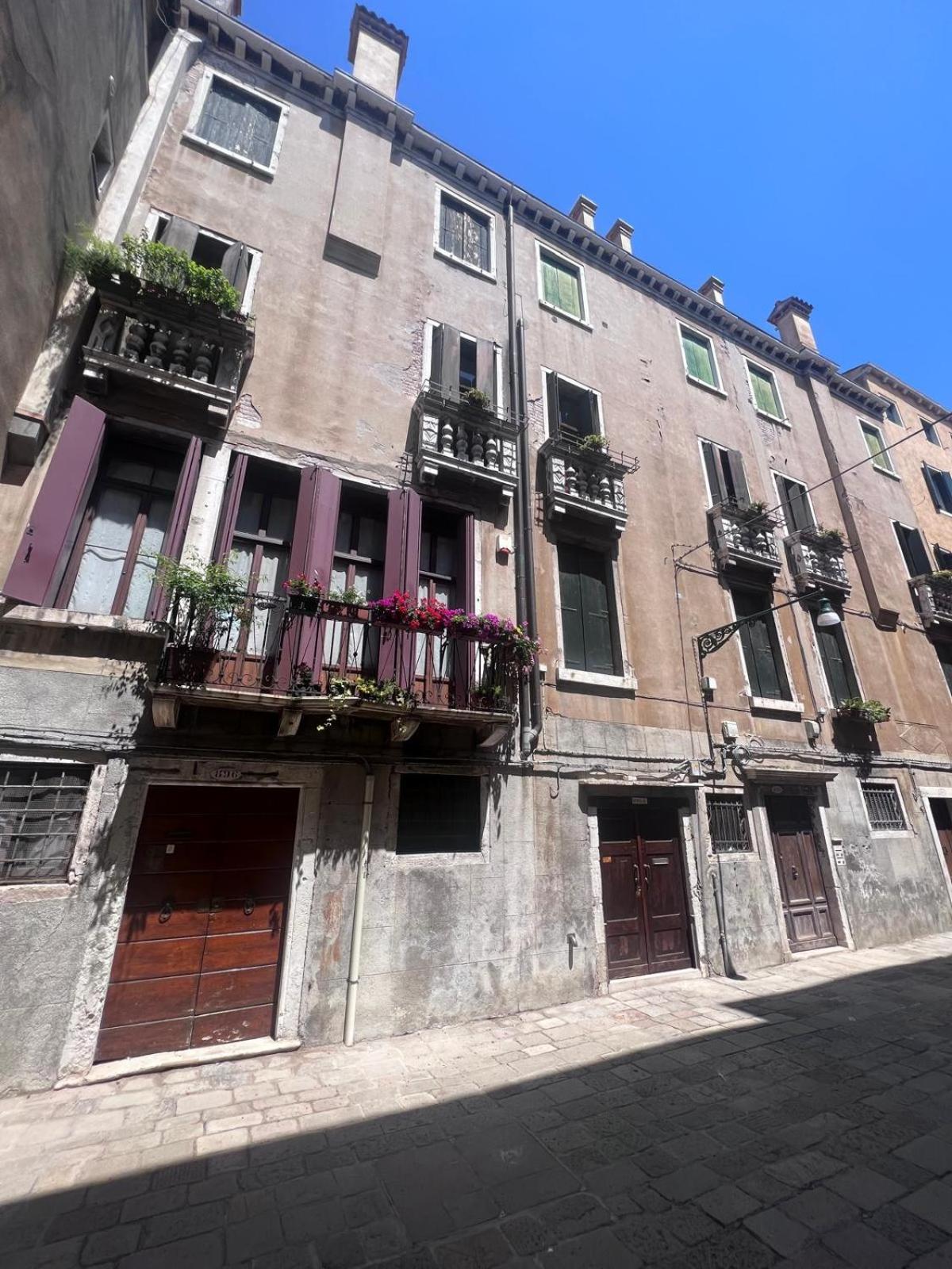 Palazzo Titti Rialto Suites Venetië Buitenkant foto