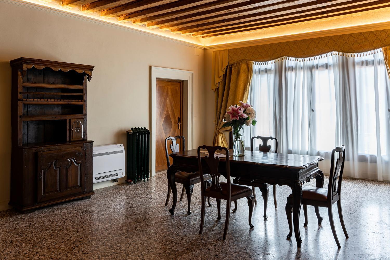 Palazzo Titti Rialto Suites Venetië Buitenkant foto