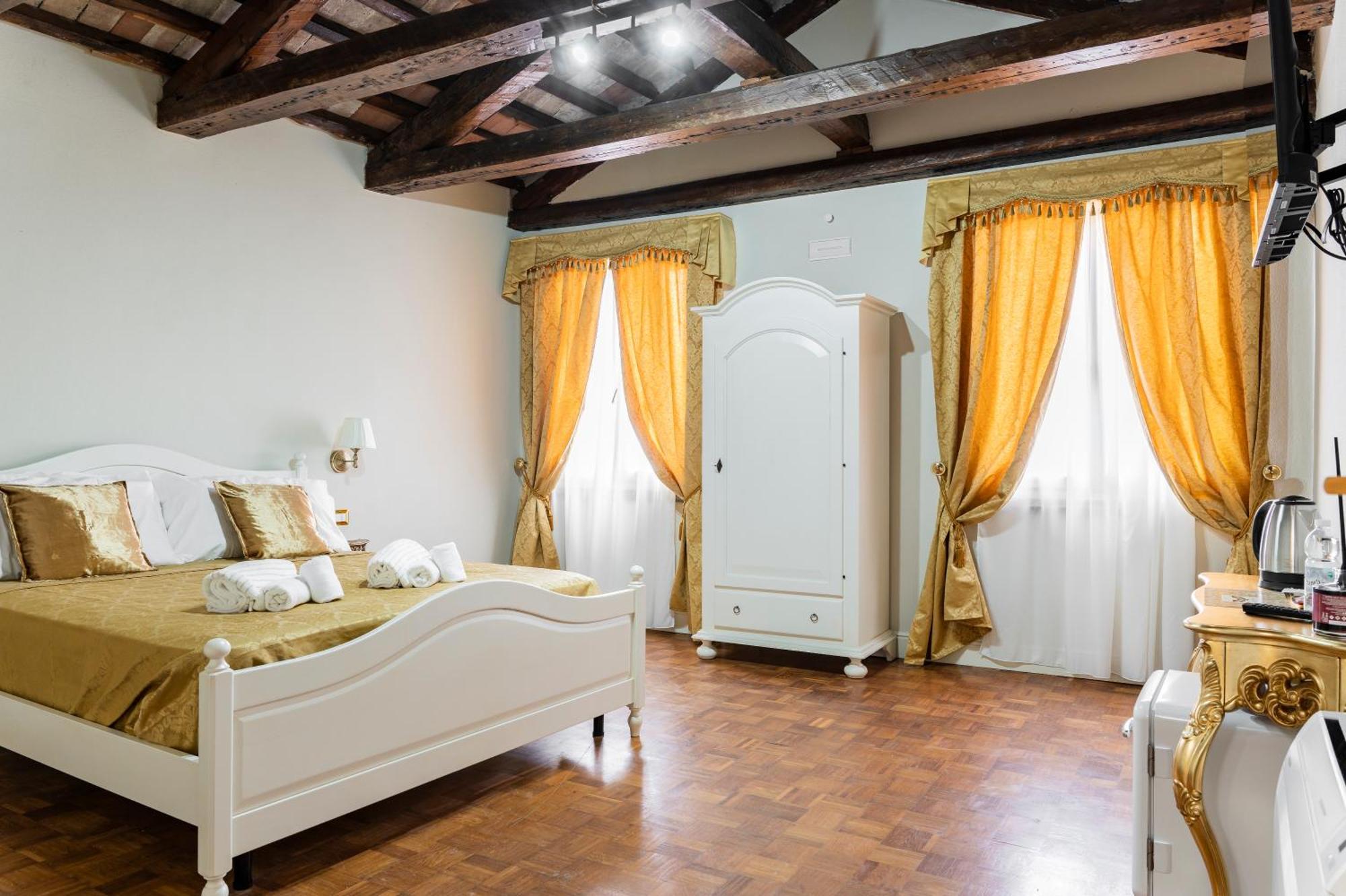 Palazzo Titti Rialto Suites Venetië Buitenkant foto