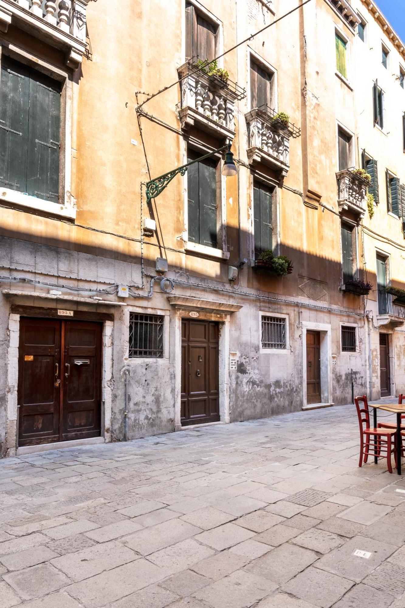 Palazzo Titti Rialto Suites Venetië Buitenkant foto