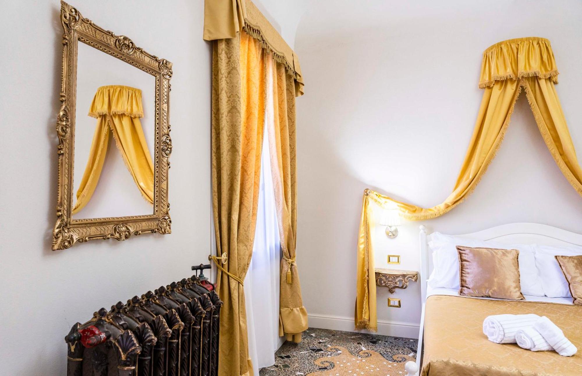 Palazzo Titti Rialto Suites Venetië Buitenkant foto